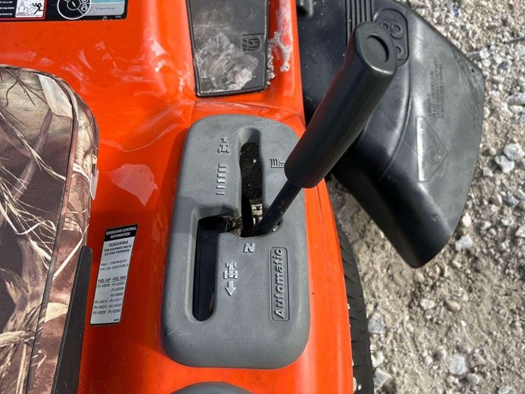 2012-husqvarna-lth18538-38"-riding-mower-image-10