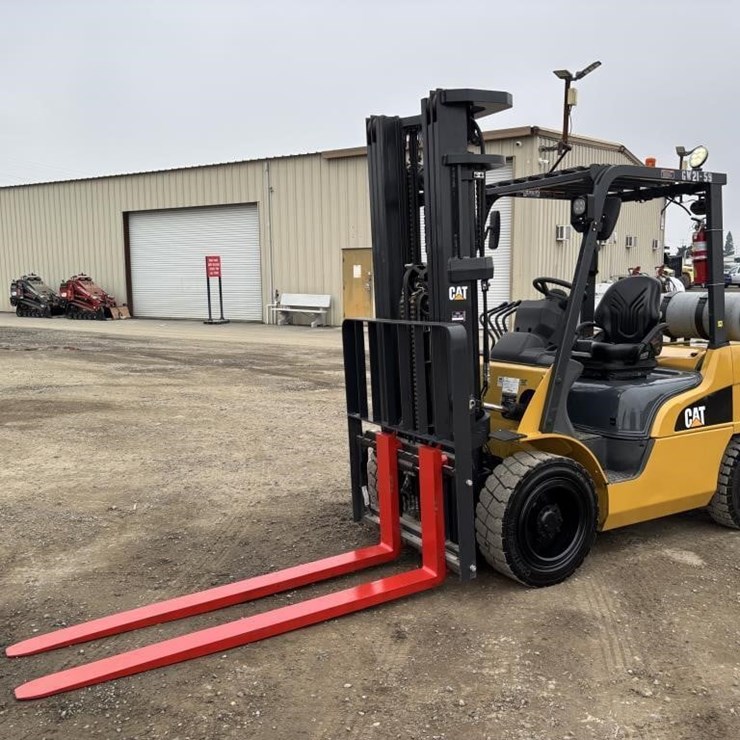 2021 CATERPILLAR GP30N