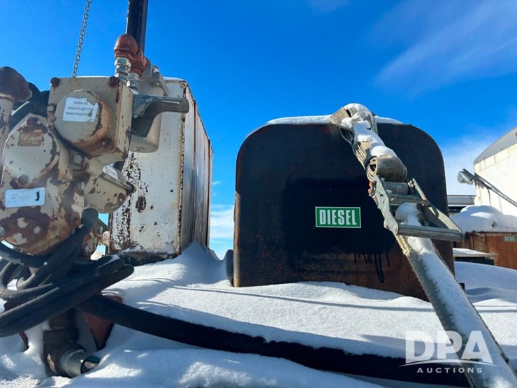 2007-neville-trailer-image-18