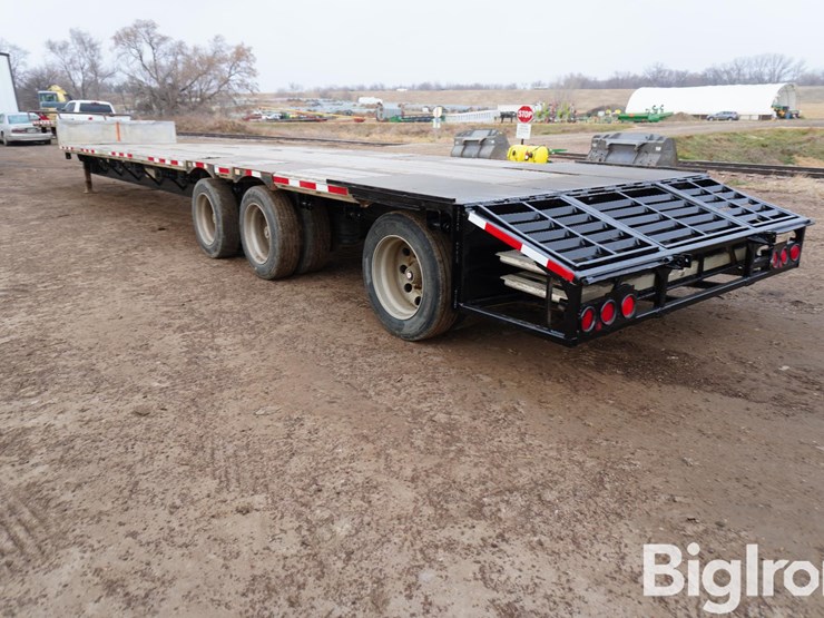 2014-transcraft-tri/a-drop-deck-trailer-w/ramps-image-7
