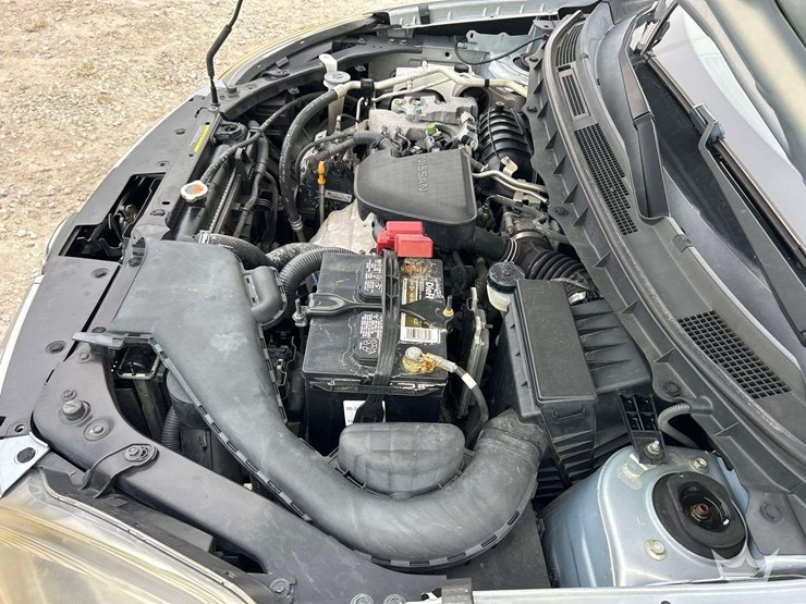 2014-nissan-rgue-suv-image-8