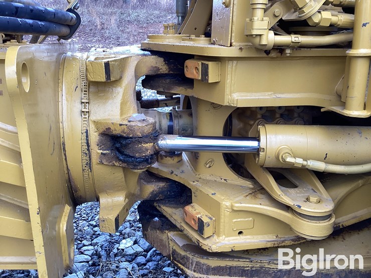 caterpillar-745c-image-17