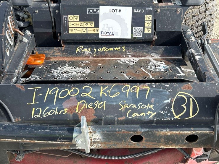 zero-turn-mower-image-15