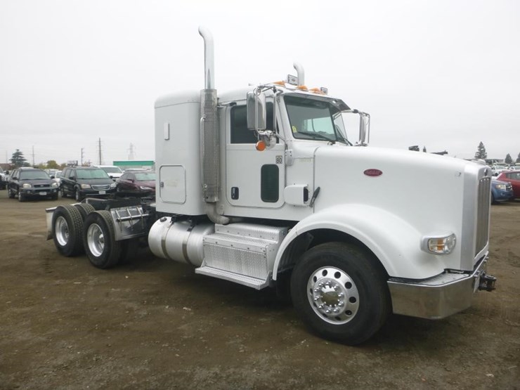 2014-peterbilt-367-image-2
