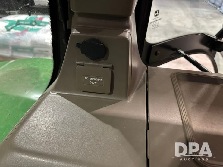 john-deere-8r-410-image-14