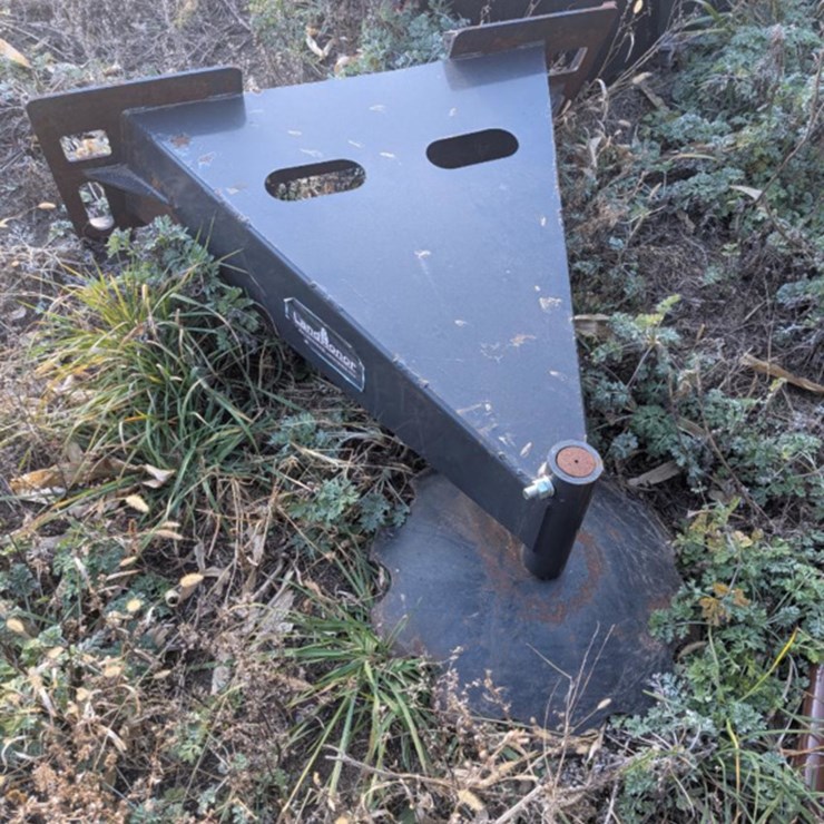 LandHonor Skid Steer Ice Scraper (ED5363)