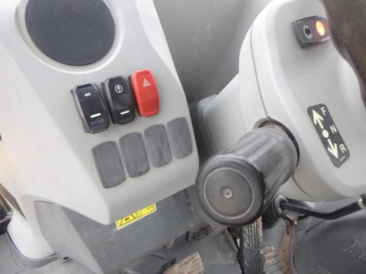 2021-caterpillar-415-il-image-27