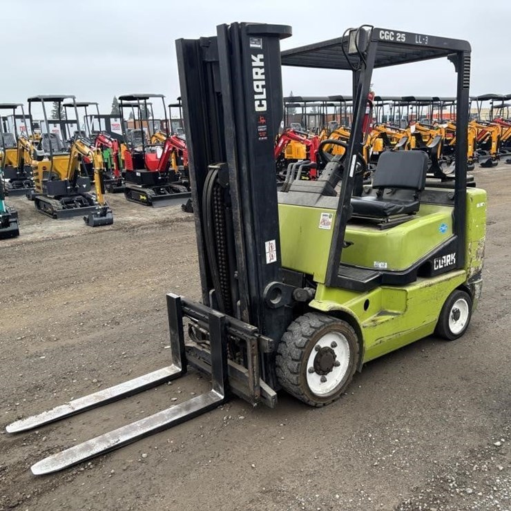 CLARK CGC25