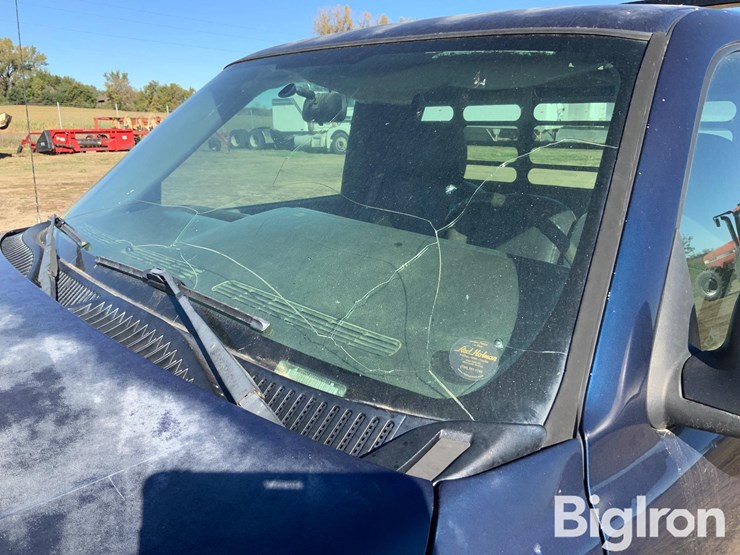 2006-gmc-sierra-2500-image-16