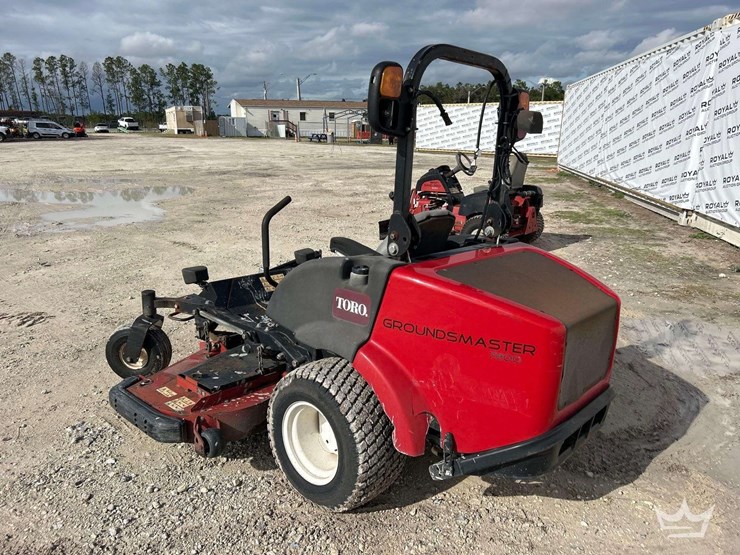 zero-turn-mower-image-4