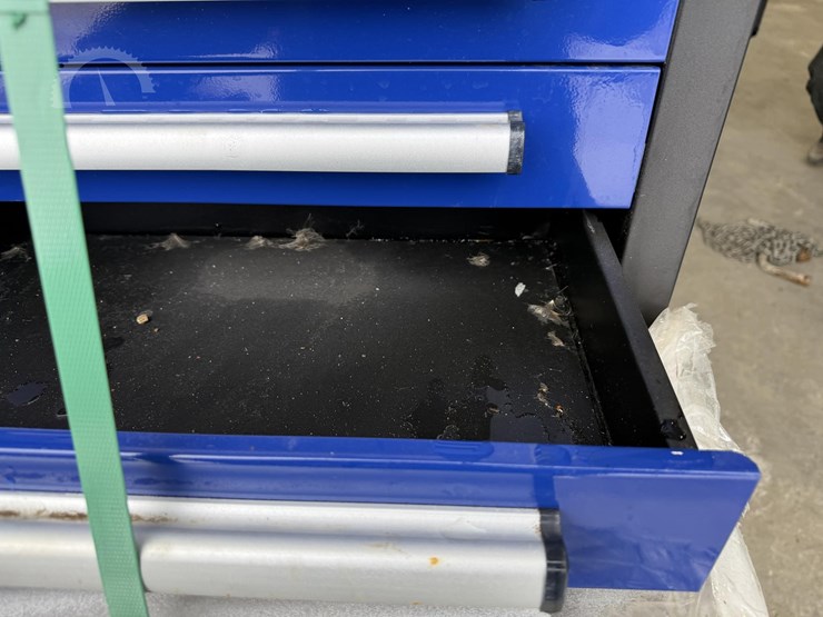 2025-workbench-7ft-18d-image-5