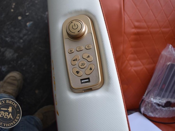 tpm-ergoflux-massage-chair,-orange-&-white,-usb-port,-shiatsu-&-kneading-image-6