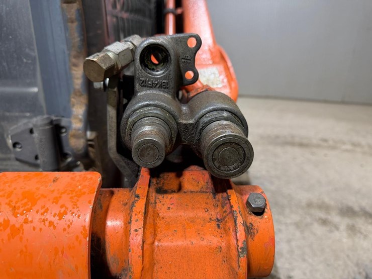 kubota-svl75-2-image-11