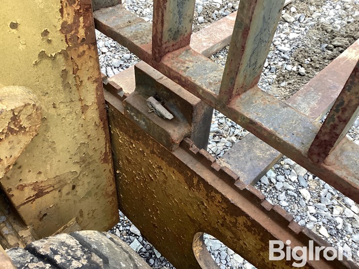 caterpillar-v80d-image-12