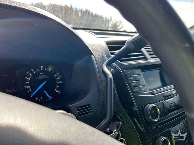 2016-ford-explorer-awd-suv-image-17