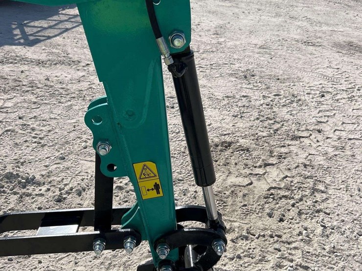 unused-2025-cfg-industrial-mx12rx-mini-excavator-image-13