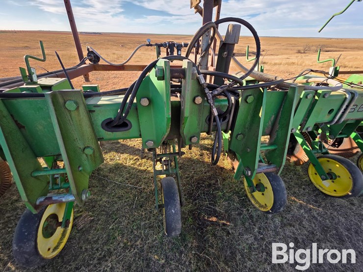 john-deere-886-image-15