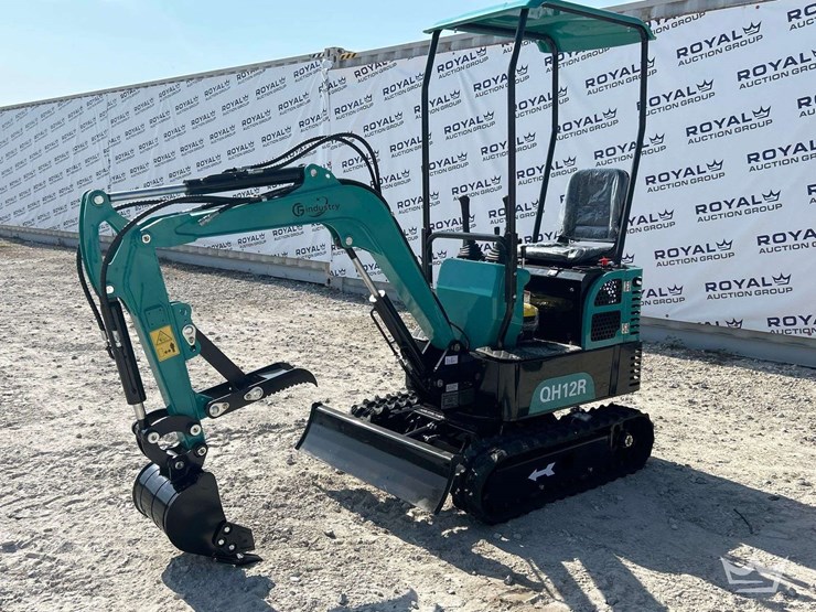 unused-2025-cfg-industrial-qh12r-mini-excavator-image-1