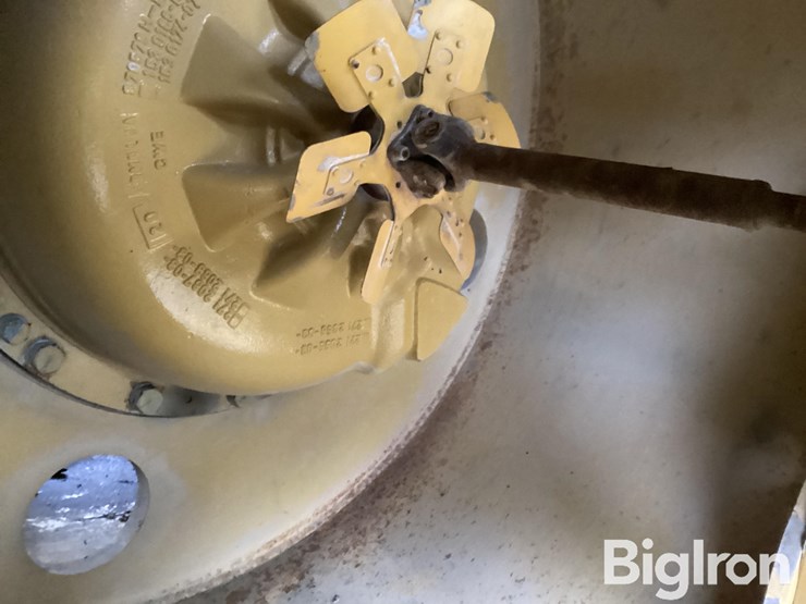 caterpillar-cb66b-image-12