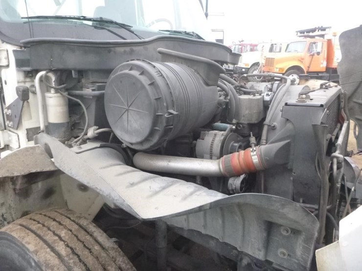 2004-international-durastar-4300-image-18