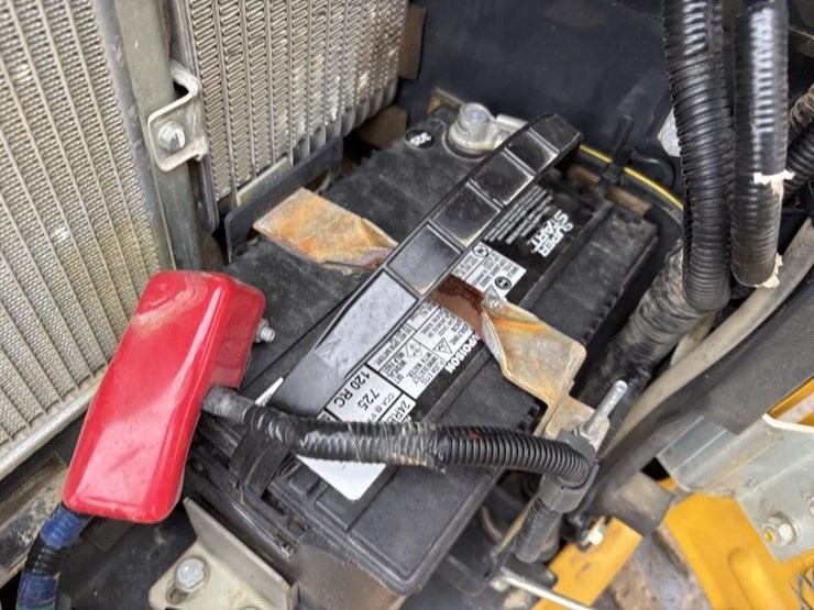 2022-deere-35g-image-43