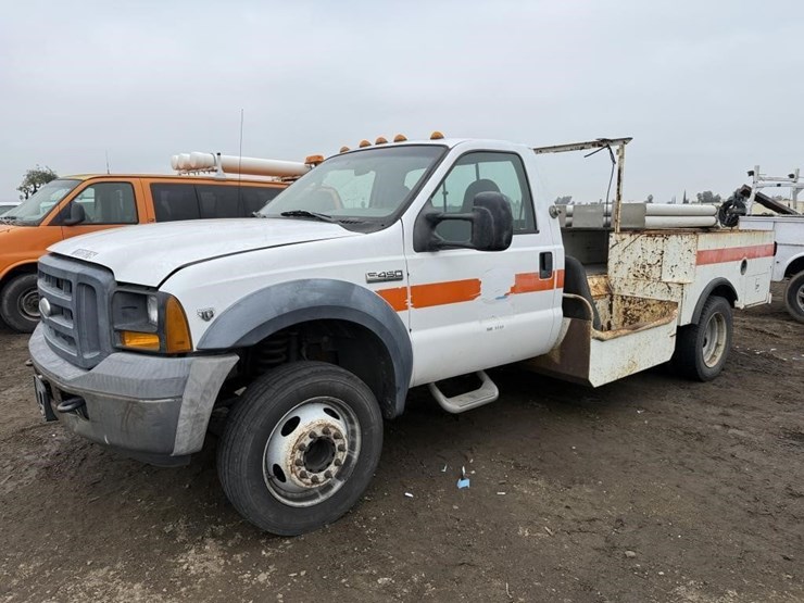 2006-ford-f450-image-2