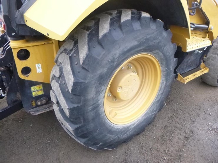 2021-caterpillar-415-il-image-39