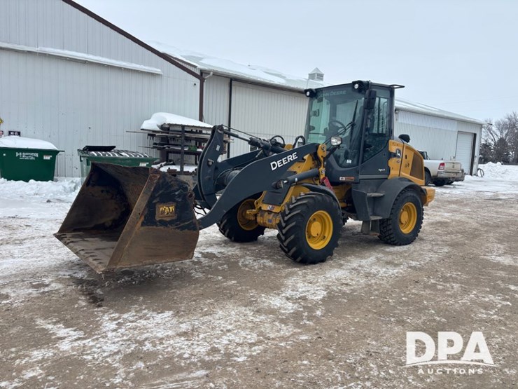 deere-324l-image-2