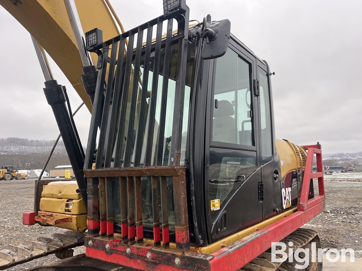 2008-caterpillar-320d-image-10