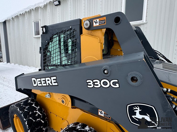 2018-deere-330g-image-15