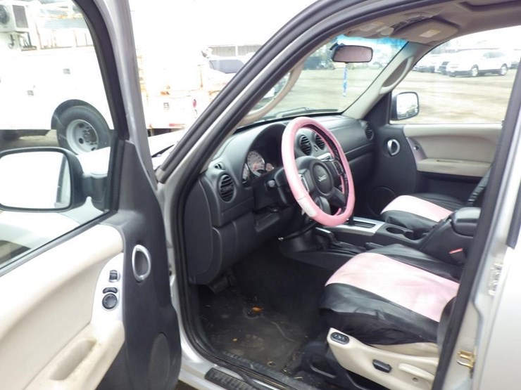 jeep-liberty-image-5