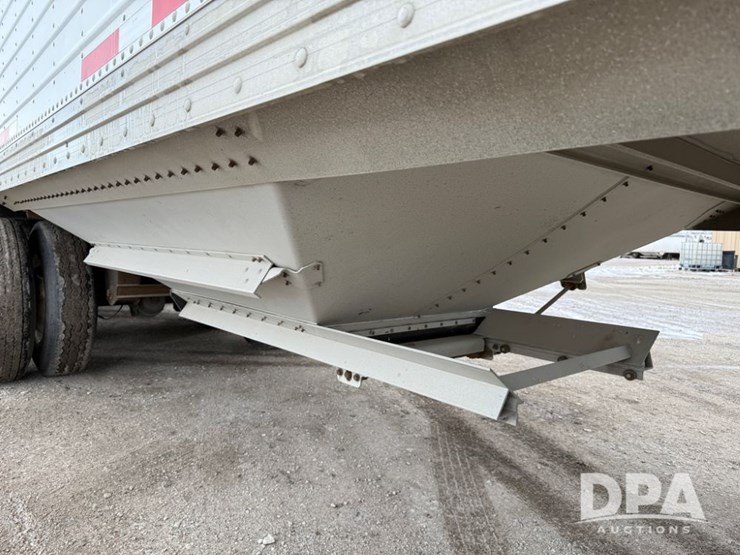 2016-timpte-grain-trailer-image-66