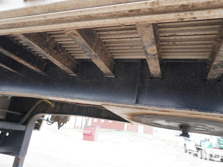 2024-wabash-53'-drop-deck-trailer-w/front-&-rear-hay-extensions-image-12