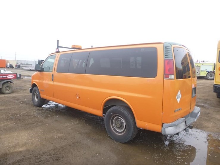 2000-gmc-3500-image-4