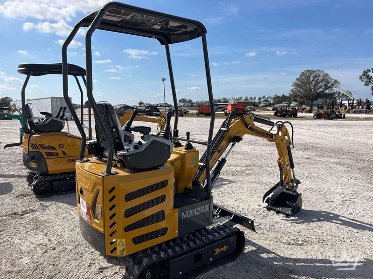 2025-cfg-industrial-mx12rx-mini-excavator-image-4