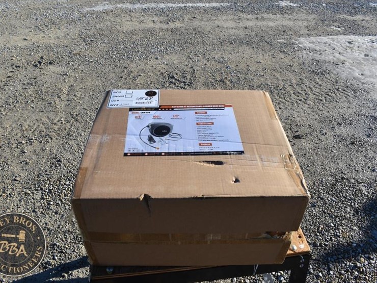 landhonor-retractable-garden-hose-reel-image-1