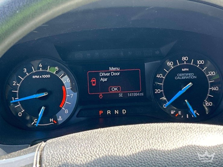 2016-ford-explorer-awd-suv-image-14