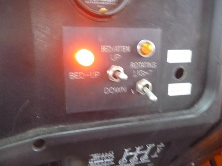 international-4900-image-7