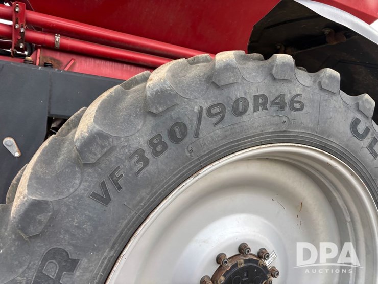 2018-case-ih-810-image-71