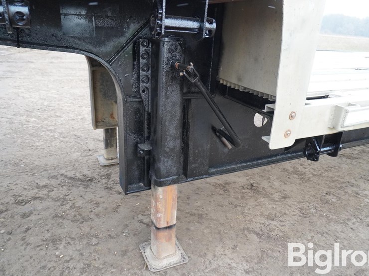 2014-transcraft-tri/a-drop-deck-trailer-w/ramps-image-13