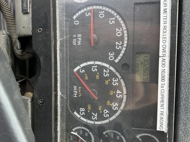 2001-caterpillar-3126-image-18