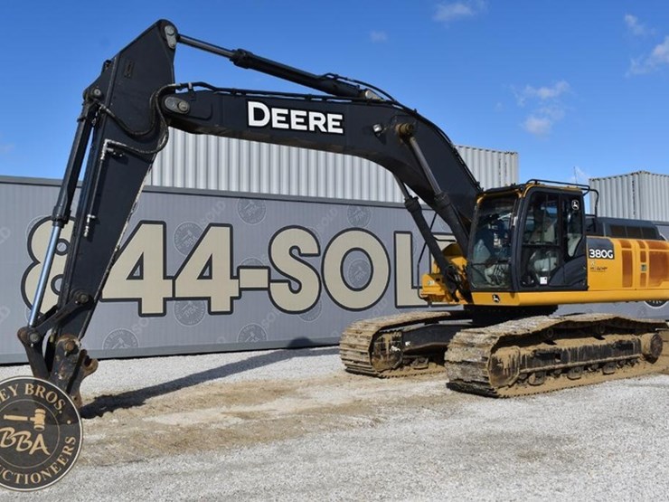 2018-deere-380g-lc-image-1