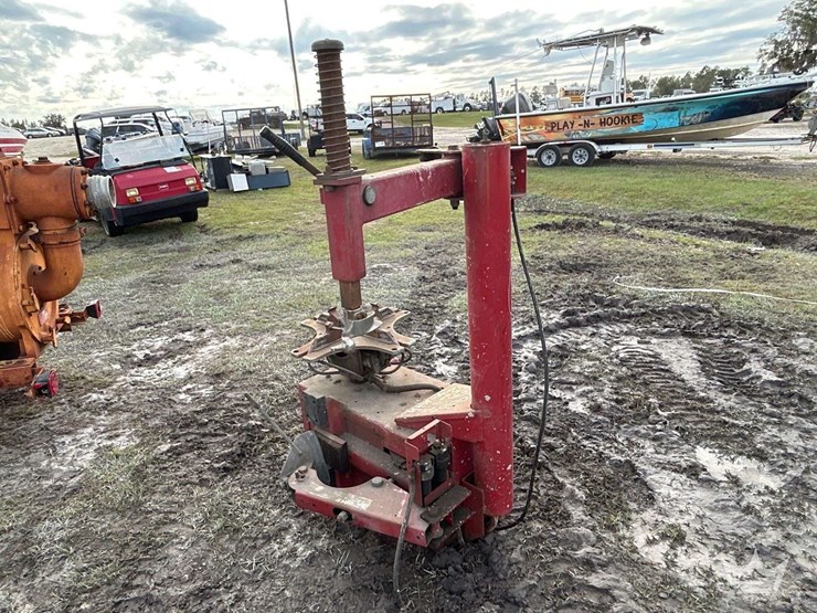 coats-5040a-tire-changer-machine-image-3