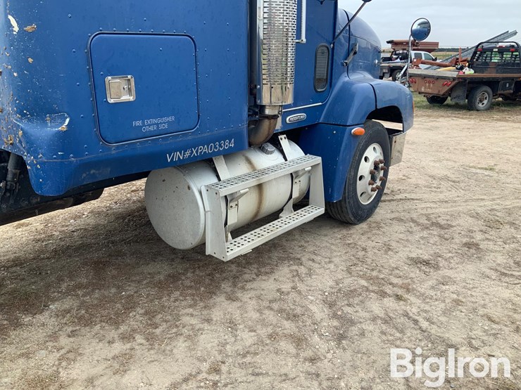 1999-freightliner-fld112-image-20