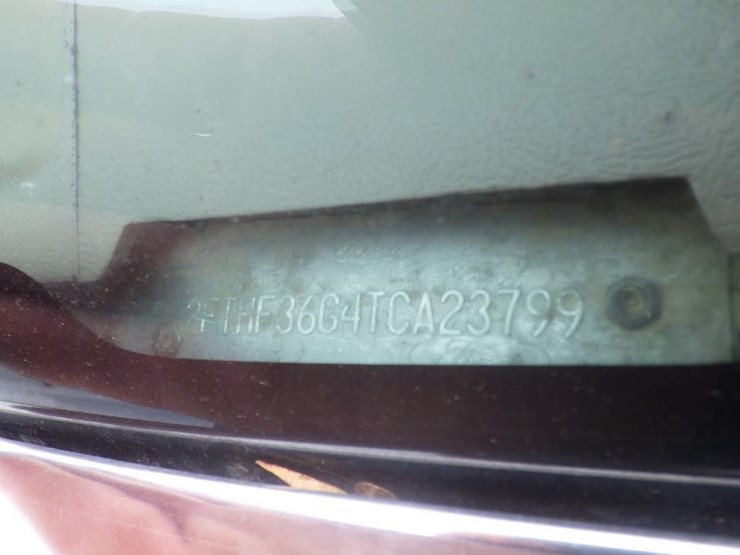 1996-ford-f350-image-16