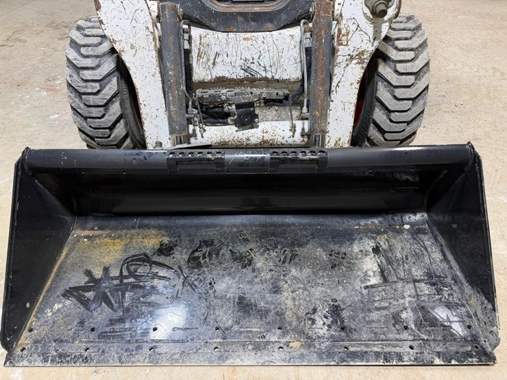 2015-bobcat-s650-image-9