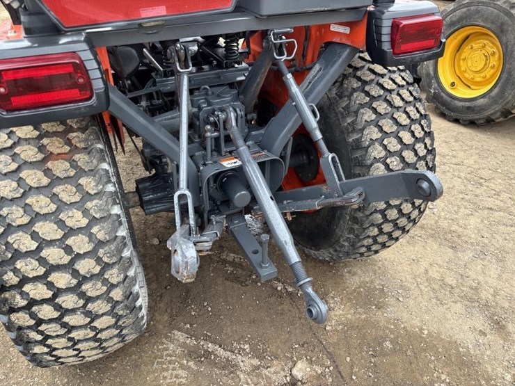 kubota-b2301-image-13