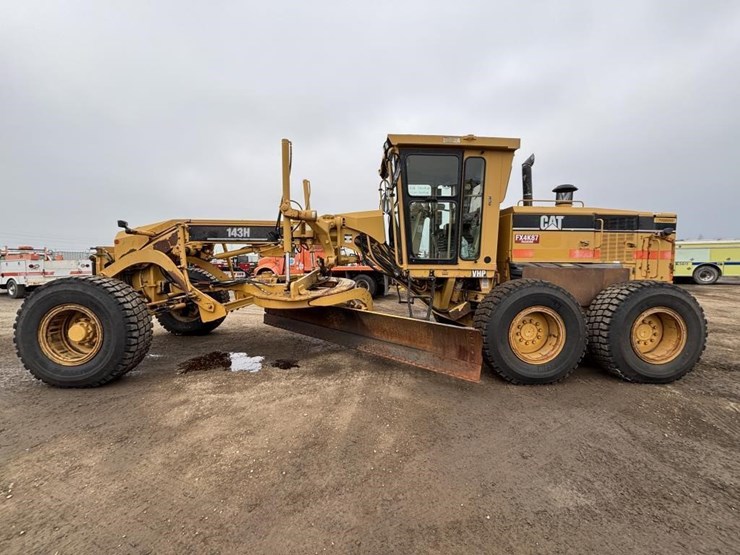 2006-caterpillar-143h-image-5