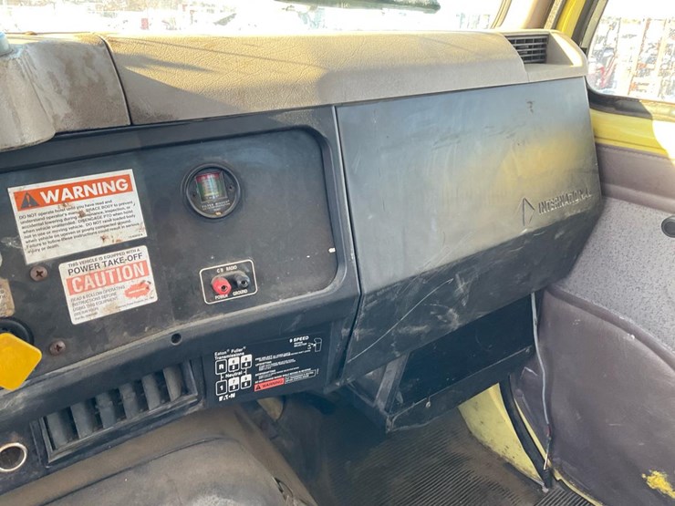 international-4900-image-77