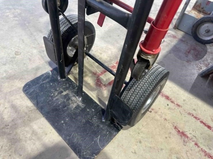 milwaukee-metal-dolly-image-2